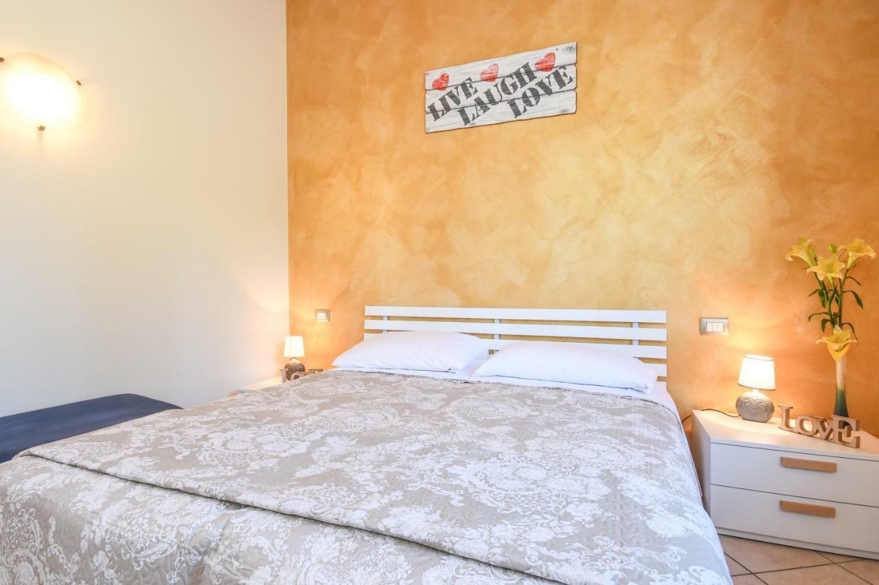 Catullo Apartments Sirmione Buitenkant foto